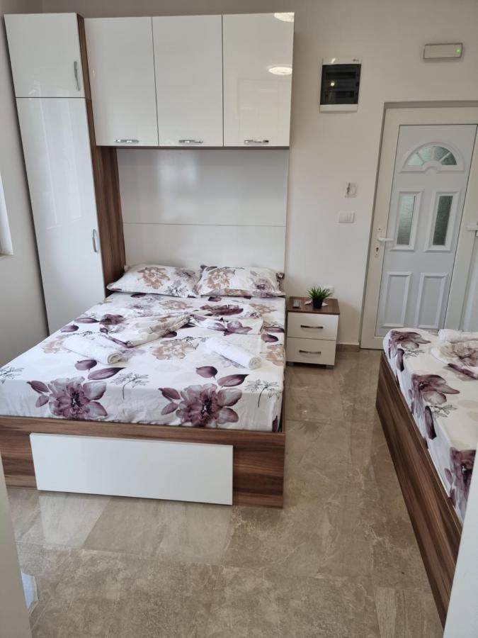 Ebra Lux Apartmani Dobra Voda Buitenkant foto