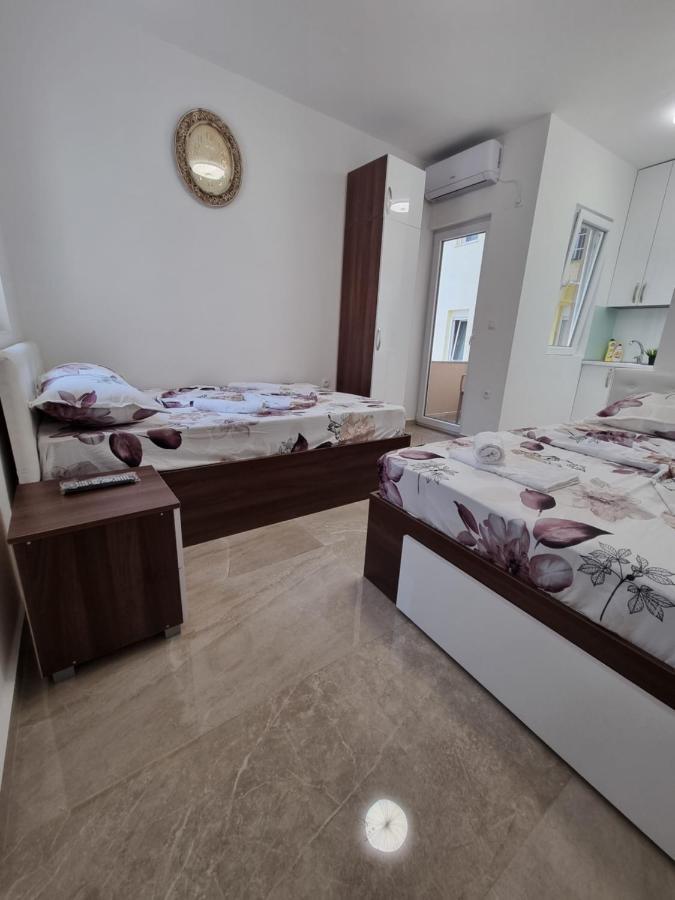 Ebra Lux Apartmani Dobra Voda Buitenkant foto