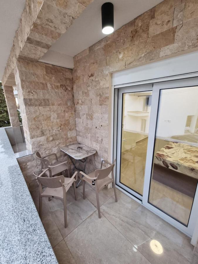 Ebra Lux Apartmani Dobra Voda Buitenkant foto