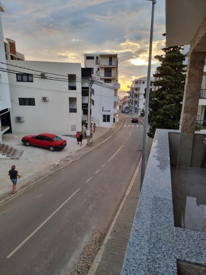 Ebra Lux Apartmani Dobra Voda Buitenkant foto