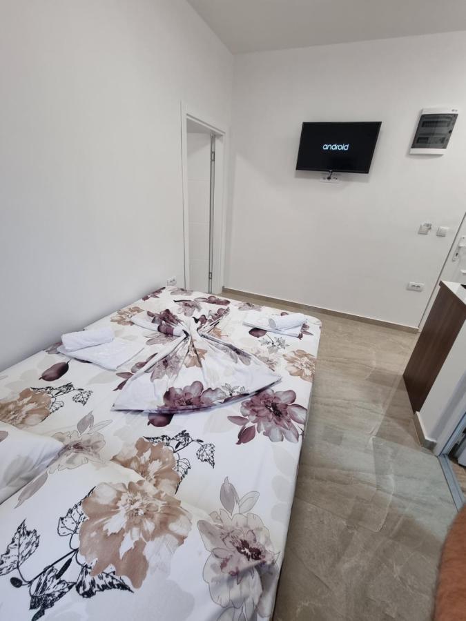 Ebra Lux Apartmani Dobra Voda Buitenkant foto