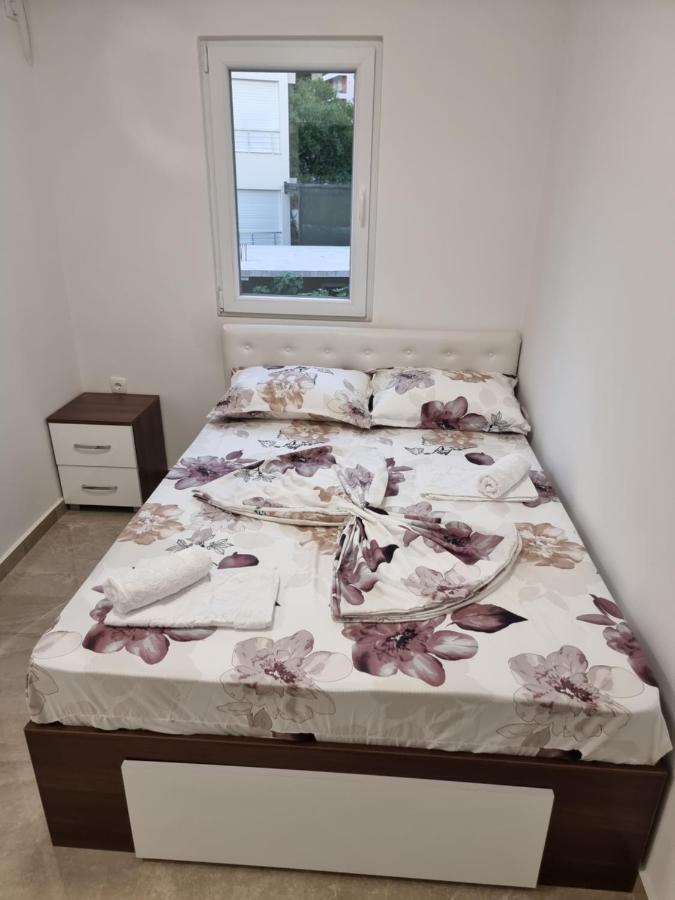 Ebra Lux Apartmani Dobra Voda Buitenkant foto
