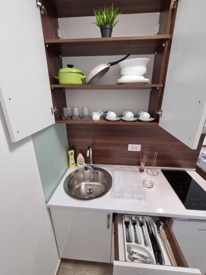 Ebra Lux Apartmani Dobra Voda Buitenkant foto
