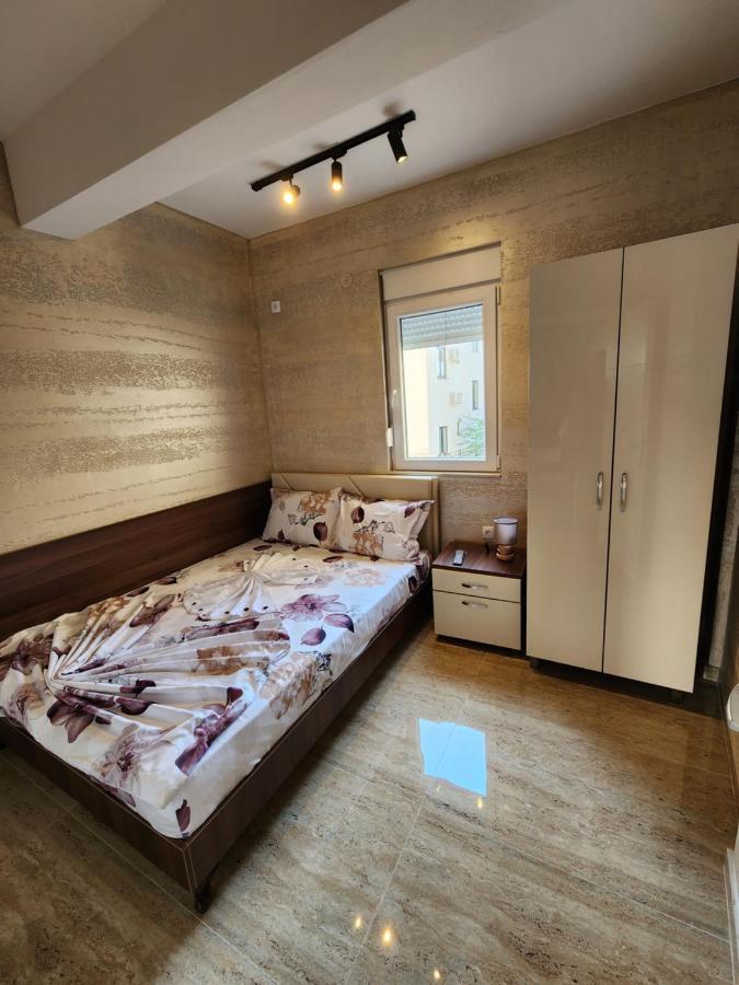 Ebra Lux Apartmani Dobra Voda Buitenkant foto